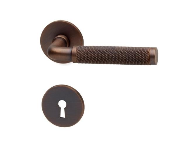 Türgriff Lexington inklusive Schlüsselplatten. Bronze.