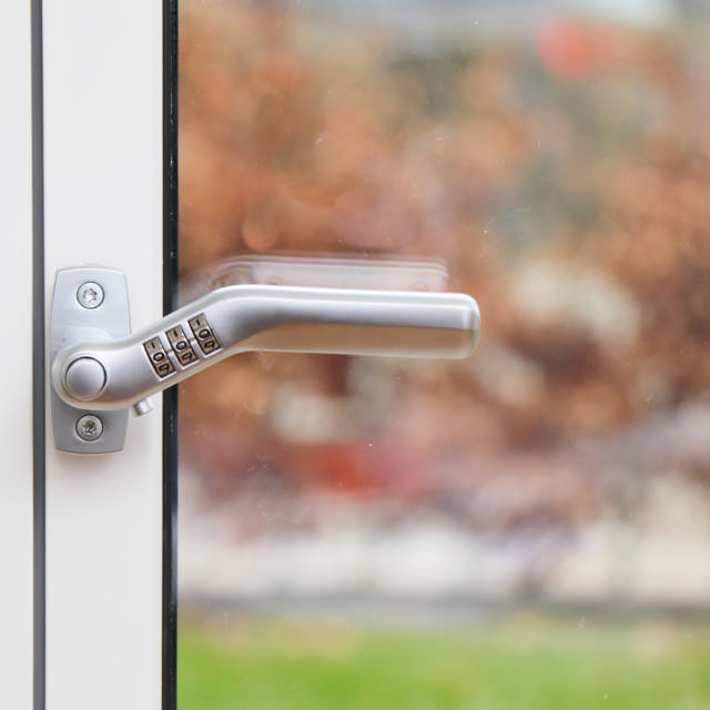 Vinduesgreb Højre - med kodelås