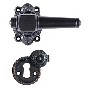 Door handle Svanemølle 671 w/pass through. screws (1670A) Black Ox